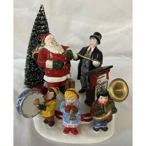 Department 56 Santa Comes to Town Presenting Santa’s Village Key 1997 Mayor Band